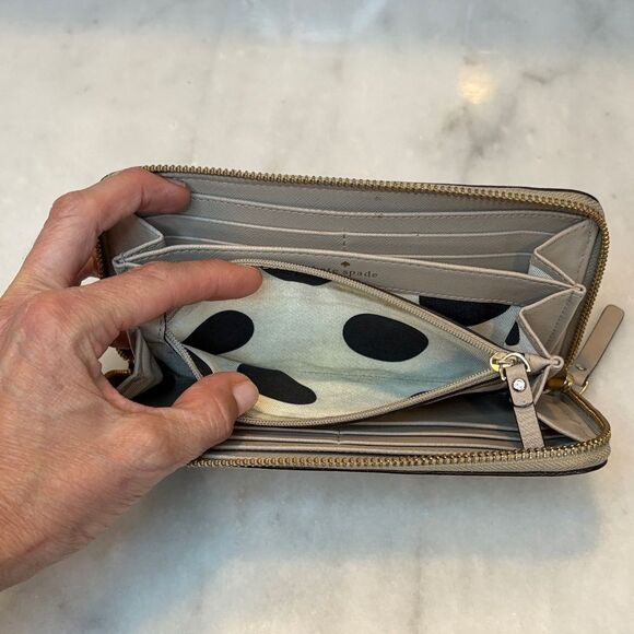 Kate Spade Saffiano Leather Two-Tone Colorblock Full Zip Continental Wallet - Picture 14 of 16